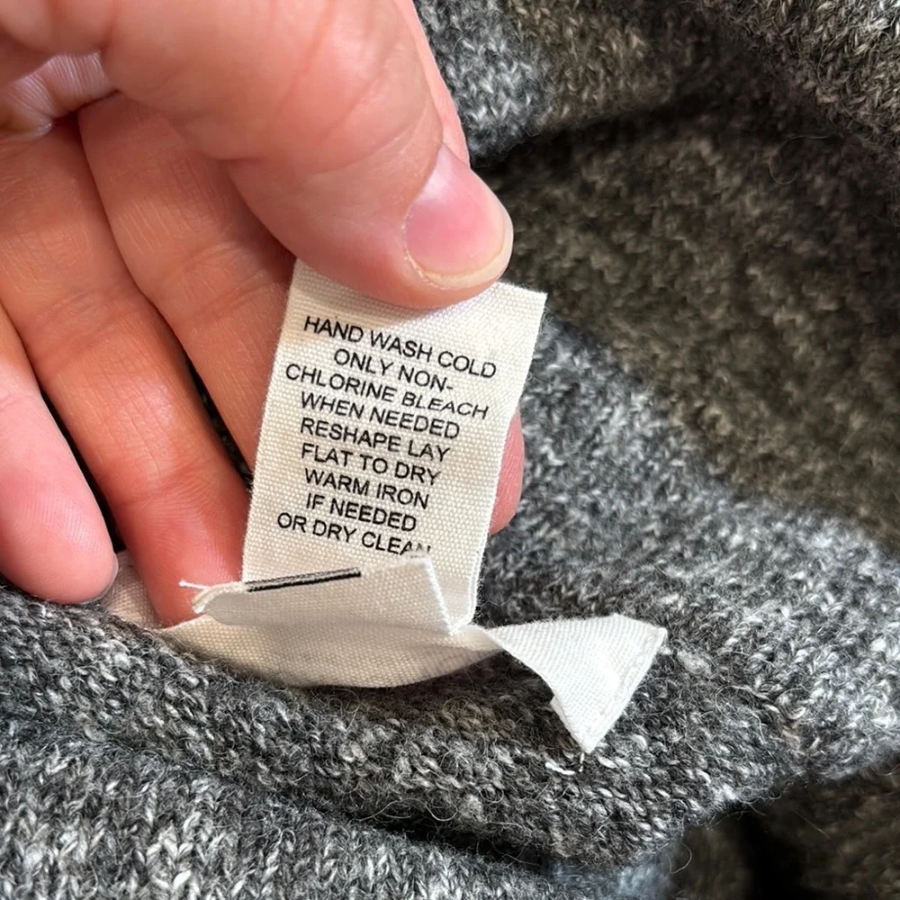 Workshop Republic Women's Gray Sweater Size Large